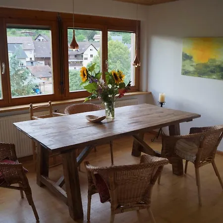 Haus Markgraflerland شقة كاندرن